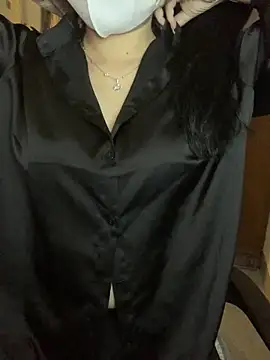 Hanni 22 online show from 1, 12, 2025