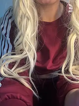 Snapshot of Manolya3434 chatting on 19, 11, 2025 Manolya3434 online show from 19, 11, 2025