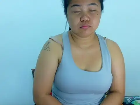 Snapshot of Sweetbigtits_69 chatting on 21, 11, 2025 Sweetbigtits 69 online show from 21, 11, 2025