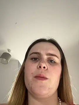 Blonde Bunny online show from 4, 2, 2026