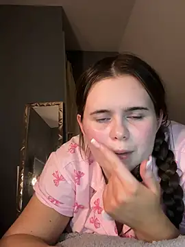 Blonde Bunny online show from 21, 2, 2026