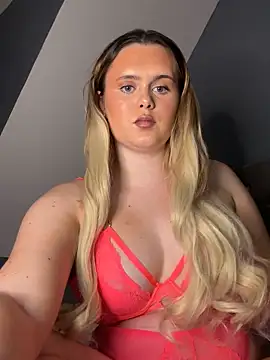 Snapshot of Blonde_Bunny chatting on 22, 11, 2025 Blonde Bunny online show from 22, 11, 2025