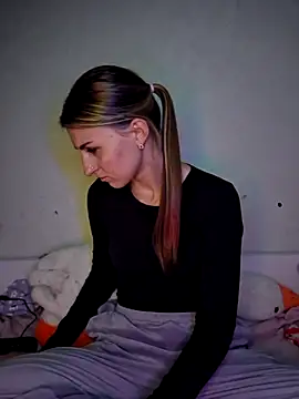 carolinakis  online show from 14, 2, 2026