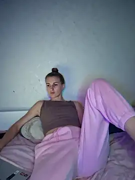 carolinakis  online show from 16, 12, 2025