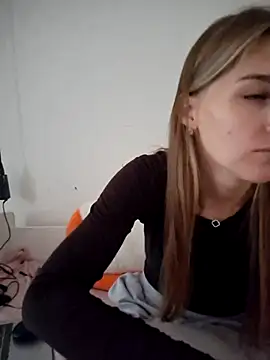 carolinakis  online show from 15, 2, 2026