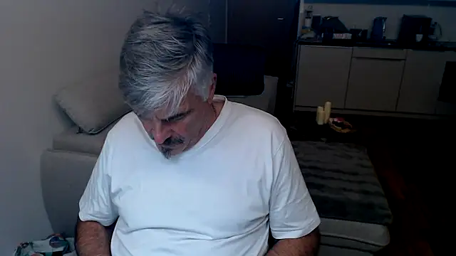 Snapshot of Buidapest chatting on 19, 1, 2026 Buidapest online show from 19, 1, 2026