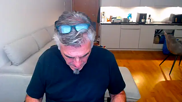 Buidapest online show from 27, 3, 2026