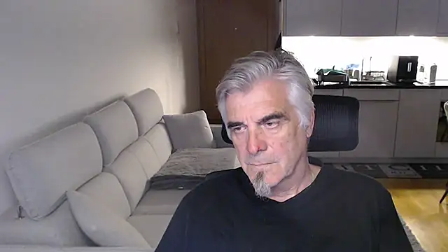 Snapshot of Buidapest chatting on 18, 5, 2026 Buidapest online show from 18, 5, 2026