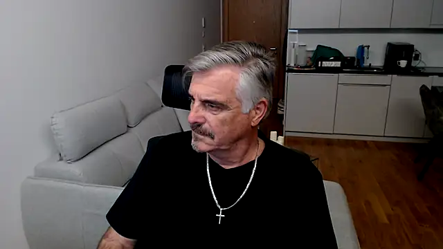 Snapshot of Buidapest chatting on 21, 11, 2025 Buidapest online show from 21, 11, 2025