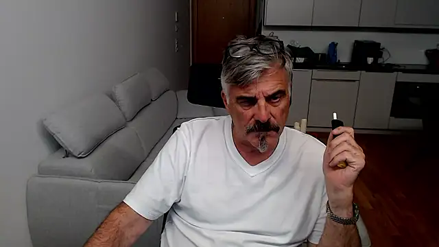 Snapshot of Buidapest chatting on 16, 1, 2026 Buidapest online show from 16, 1, 2026