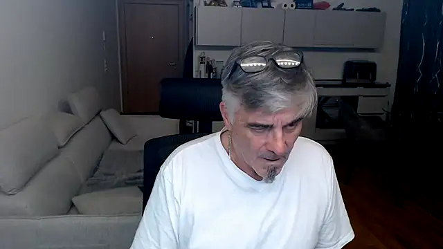 Buidapest online show from 15, 3, 2026