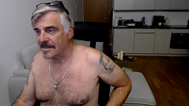 Snapshot of Buidapest chatting on 13, 12, 2025 Buidapest online show from 13, 12, 2025