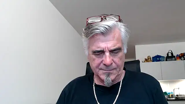 Snapshot of Buidapest chatting on 16, 5, 2026 Buidapest online show from 16, 5, 2026
