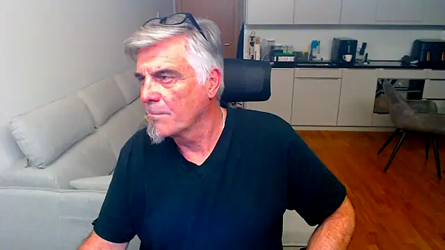 Buidapest online show from 26, 3, 2026