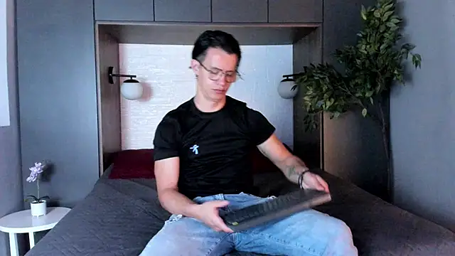 Brandon starkk online show from 13, 1, 2026