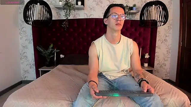 Brandon starkk online show from 2, 3, 2026