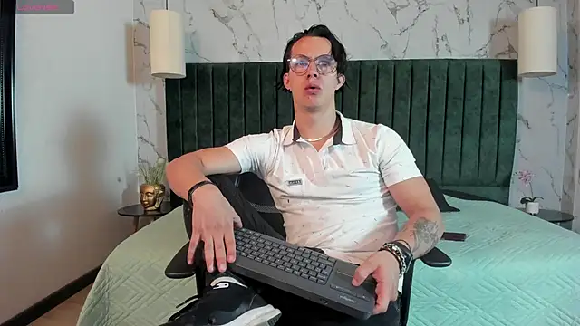 Brandon starkk online show from 8, 3, 2026