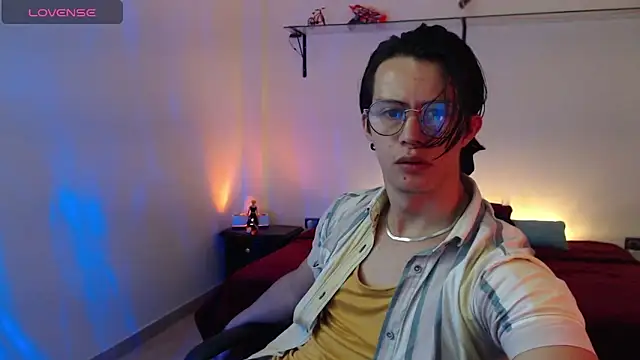 Snapshot of Brandon_starkk chatting on 15, 5, 2026 Brandon starkk online show from 15, 5, 2026