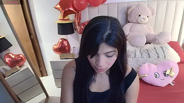 Emyii  online show from 9, 2, 2026