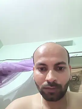 hunterr1593 online show from 12, 4, 2026