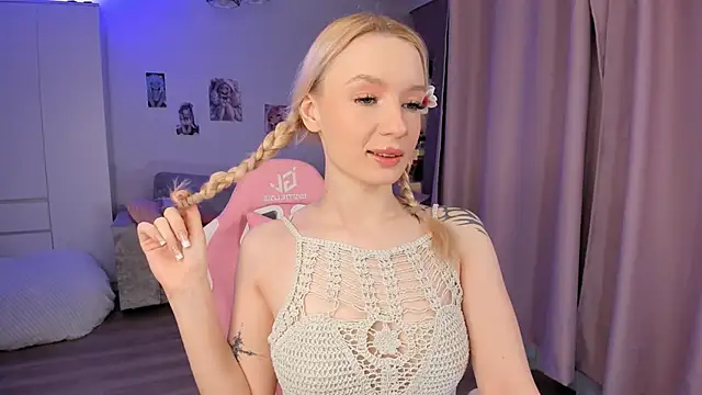 Tiffany Paw online show from 17, 1, 2026