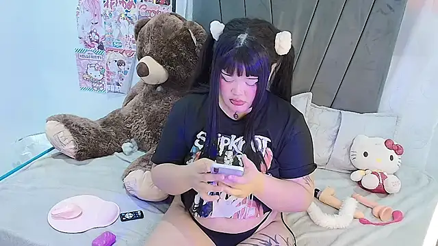 kittyhtxx online show from 22, 11, 2025