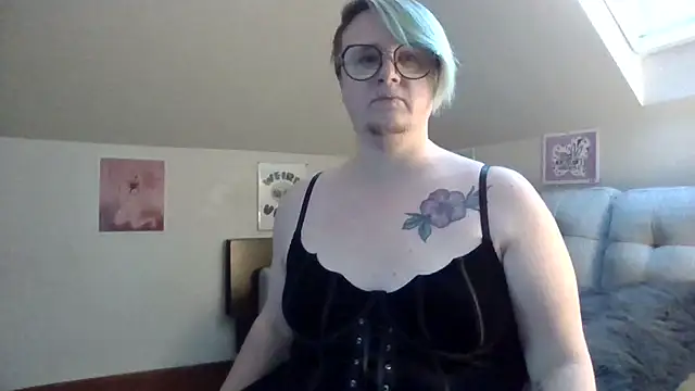 queerlyjaz online show from 28, 11, 2025