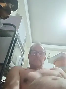 Snapshot of nard53 chatting on 10, 7, 2026 nard53 online show from 10, 7, 2026