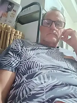 Snapshot of nard53 chatting on 9, 7, 2026 nard53 online show from 9, 7, 2026