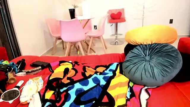 latinbitch online show from 11, 1, 2026