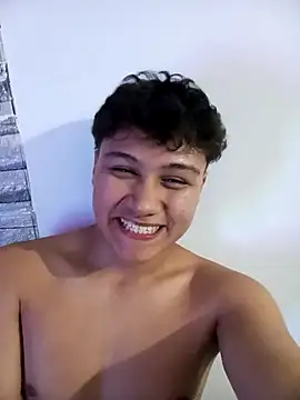 Snapshot of esteban_rios_ chatting on 28, 11, 2025 esteban rios online show from 28, 11, 2025