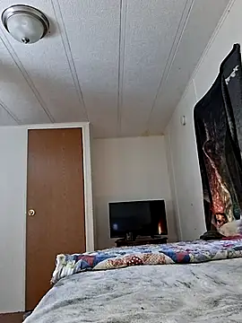 Snapshot of MaitressePomme3 chatting on 25, 11, 2025 MaitressePomme3 online show from 25, 11, 2025