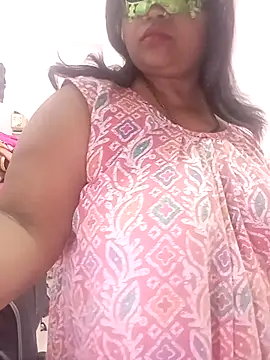 CUTE-LOVE-SWEETS online show from 15, 2, 2026