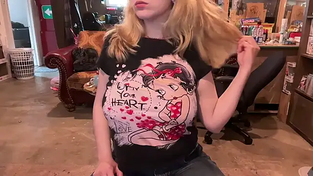 chaton blanche online show from 5, 3, 2026