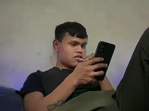 Snapshot of Zinexraj chatting on 7, 3, 2026 Zinexraj online show from 7, 3, 2026
