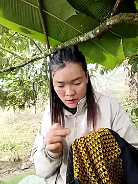 meomeo-00 online show from 18, 12, 2025