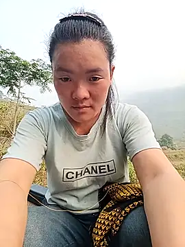 meomeo-00 online show from 15, 4, 2026