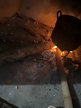 Hot-Today online show from 17, 12, 2025