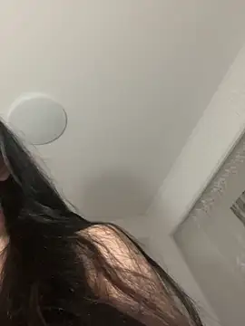 bettyButterfly online show from 3, 5, 2026