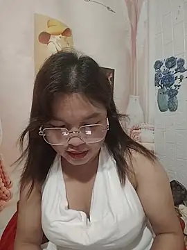Snapshot of Cover-baa chatting on 5, 7, 2026 Cover-baa online show from 5, 7, 2026