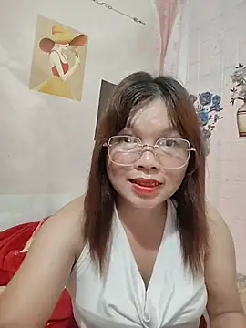 Snapshot of Cover-baa chatting on 9, 7, 2026 Cover-baa online show from 9, 7, 2026