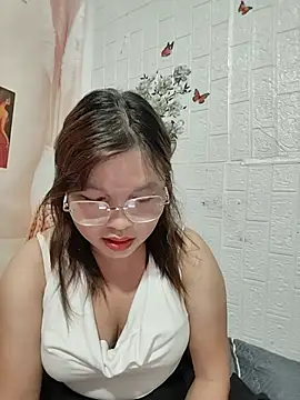 Snapshot of Cover-baa chatting on 15, 7, 2026 Cover-baa online show from 15, 7, 2026