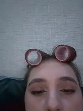 Amyhemii online show from 4, 12, 2025