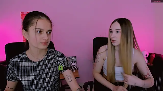  kellykitten  online show from 14, 12, 2025