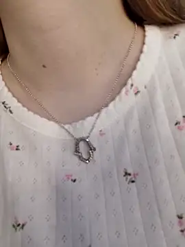 AmberRosewood online show from 7, 3, 2026