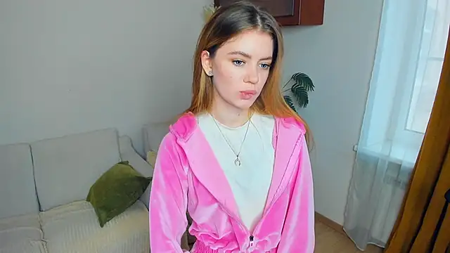 Snapshot of AngelesBenitz chatting on 28, 11, 2025 AngelesBenitz online show from 28, 11, 2025