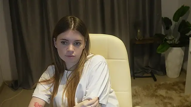 Snapshot of AngelesBenitz chatting on 19, 11, 2025 AngelesBenitz online show from 19, 11, 2025