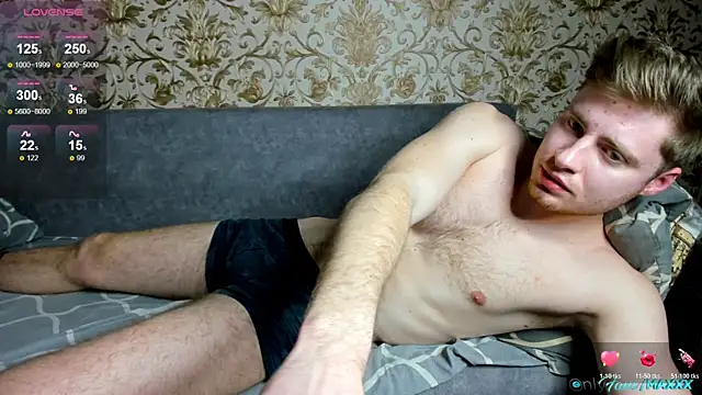 Maxhornyblondieman online show from 17, 4, 2026