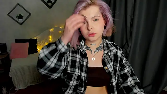 shadow  purrr online show from 28, 11, 2025