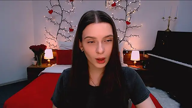 Snapshot of charming_berry chatting on 30, 11, 2025 charming berry online show from 30, 11, 2025